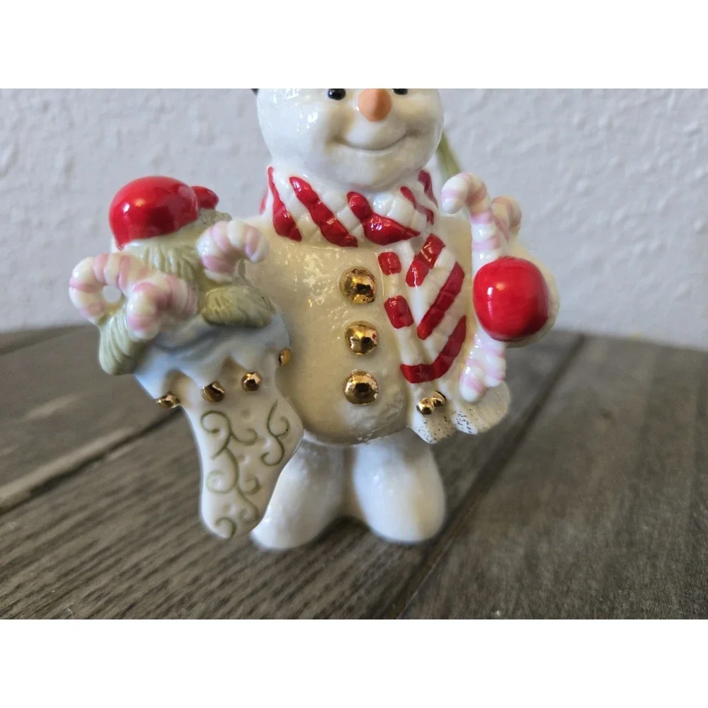 LENOX 2007 Annual Snowman Christmas Ornament SNOWY TREATS #6599609 EXCELLENT